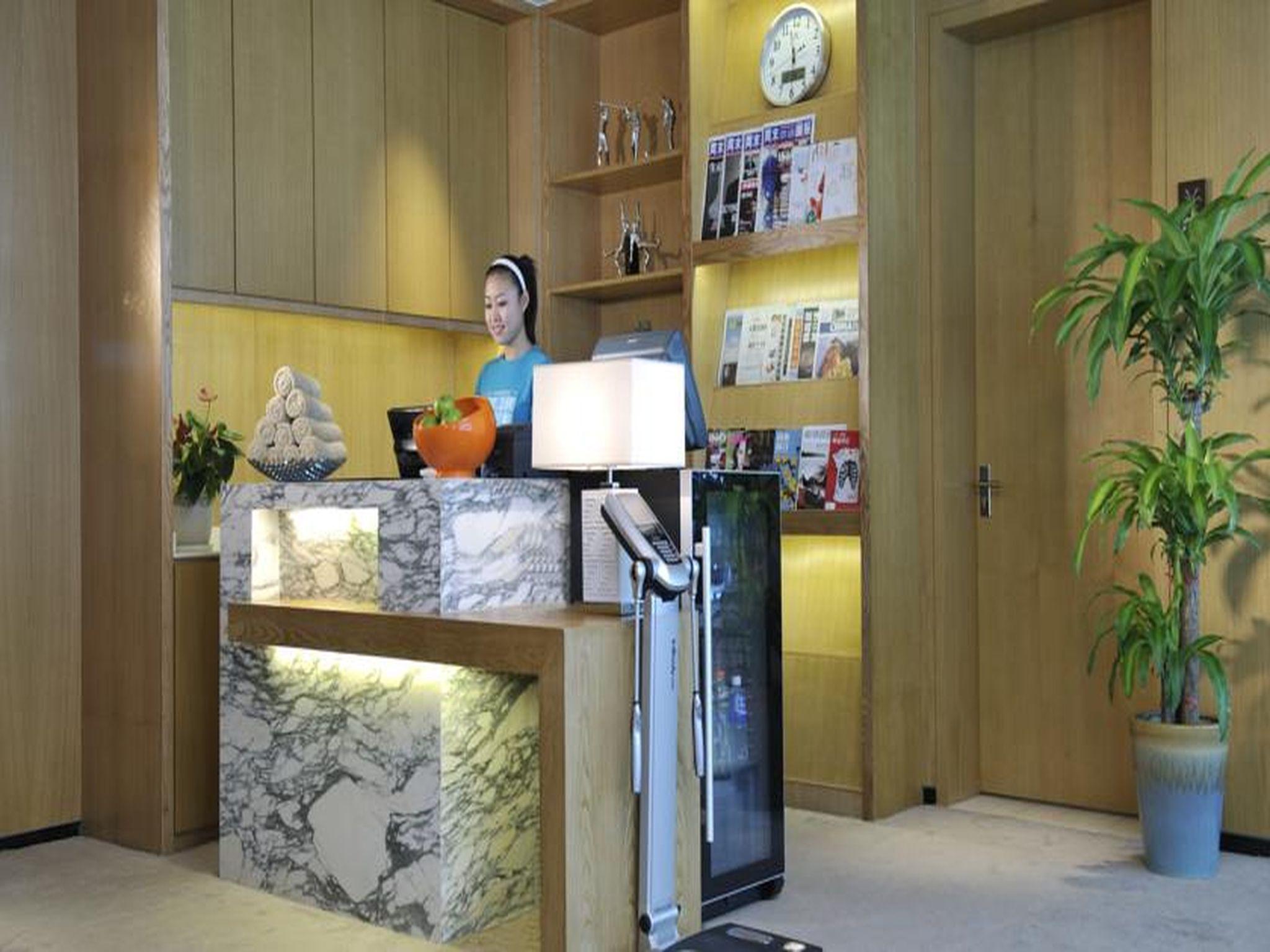 Wongtee V Hotel Shenzhen Buitenkant foto